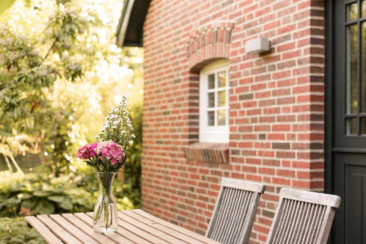 Hofgut Mollberg Hotel Wiefelstede ภายนอก รูปภาพ
